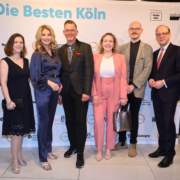Preisverleihung DIE BESTEN 2023: Drei Kölner Betriebe freuen sich über ihre Auszeichnung. 4