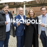 Köln als Modellstadt für digitale Bildung: Vom Glasfaseranschluss bis zur Zukunftskompetenz 1